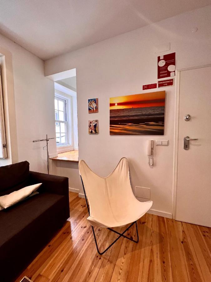 Bright And Sunny Apartment Lisbon Exterior photo